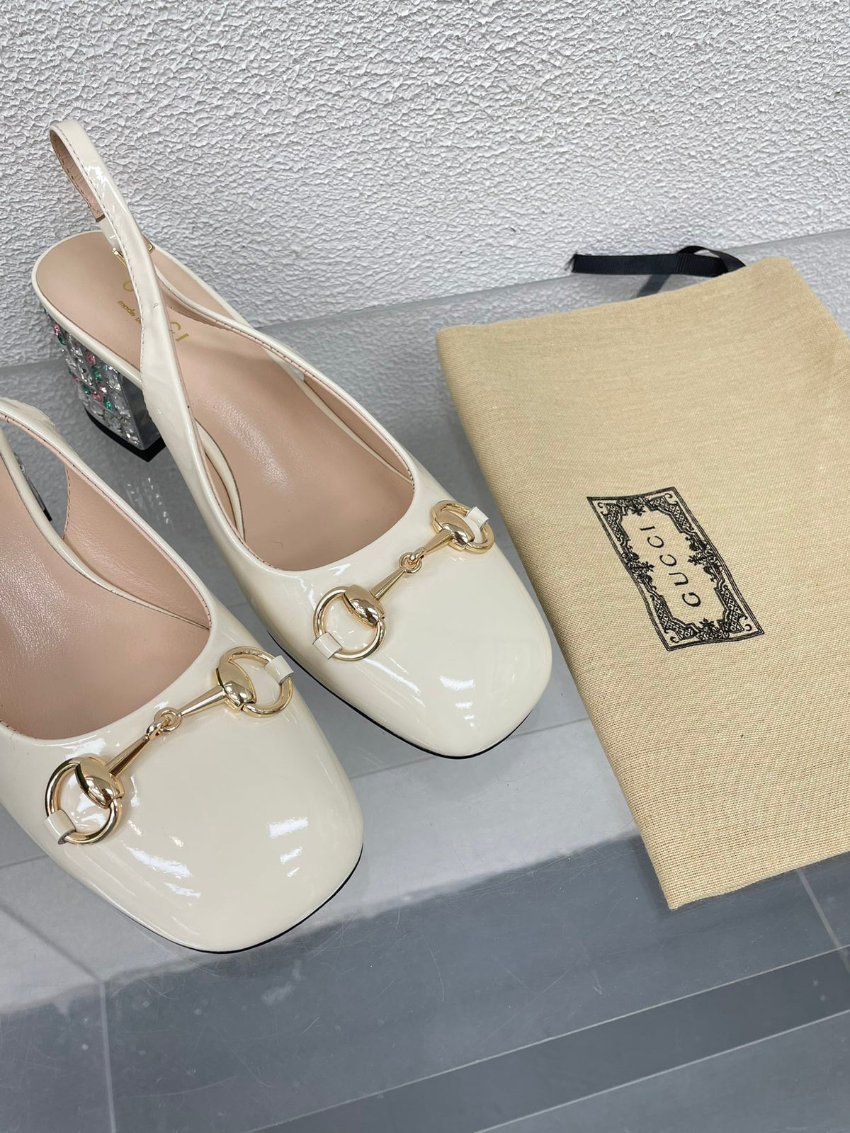 GG WOMEN'S HORSEBIT SLINGBACK IN WHITE CALFSKIN WITH RHINSTONES