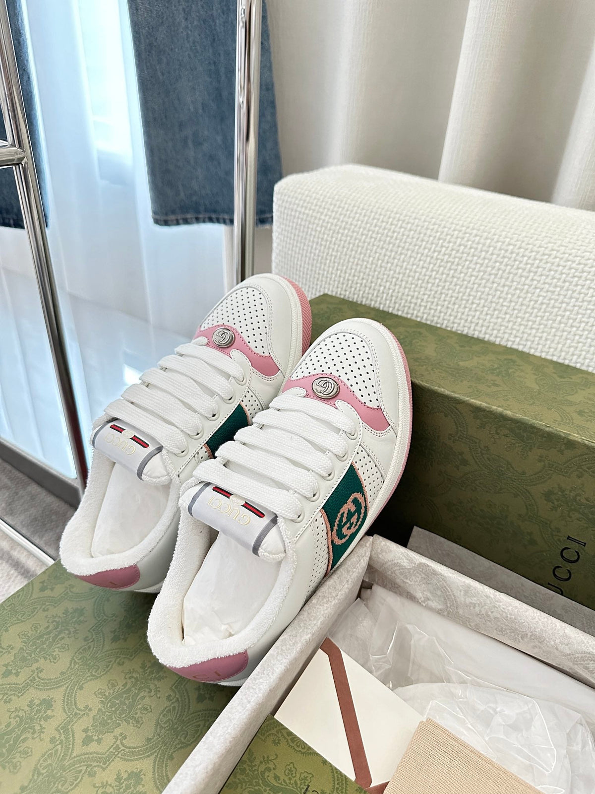 GG SCREENER SNEAKER WHITE AND PINK CALFSKIN