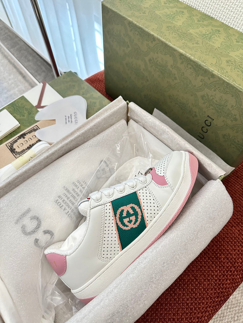 GG SCREENER SNEAKER WHITE AND PINK CALFSKIN
