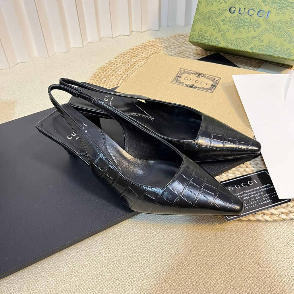 GG Women's G pointed silver-letter Logo slingback Black