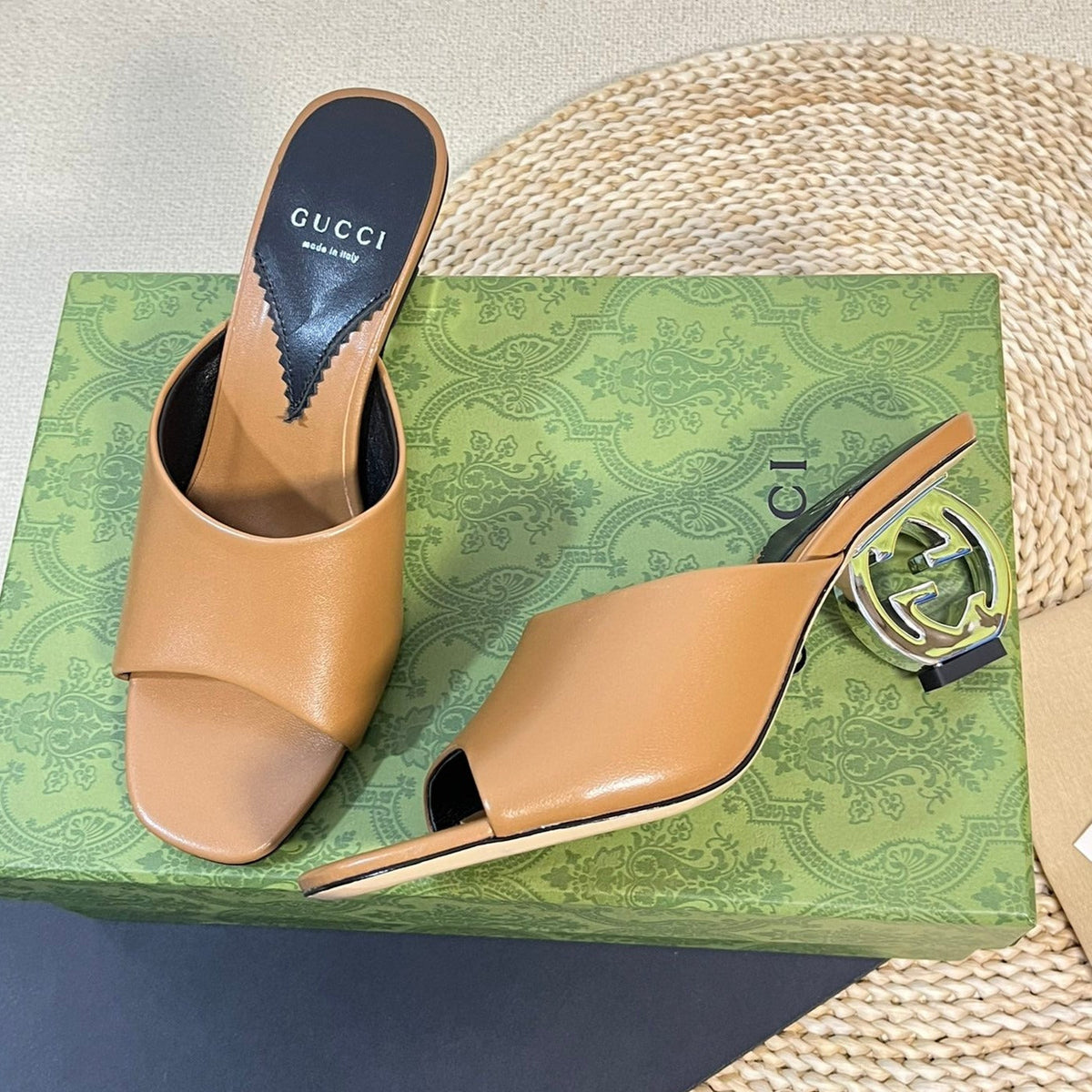 GG  Women's Heeled Sandals Gingerbread Brown