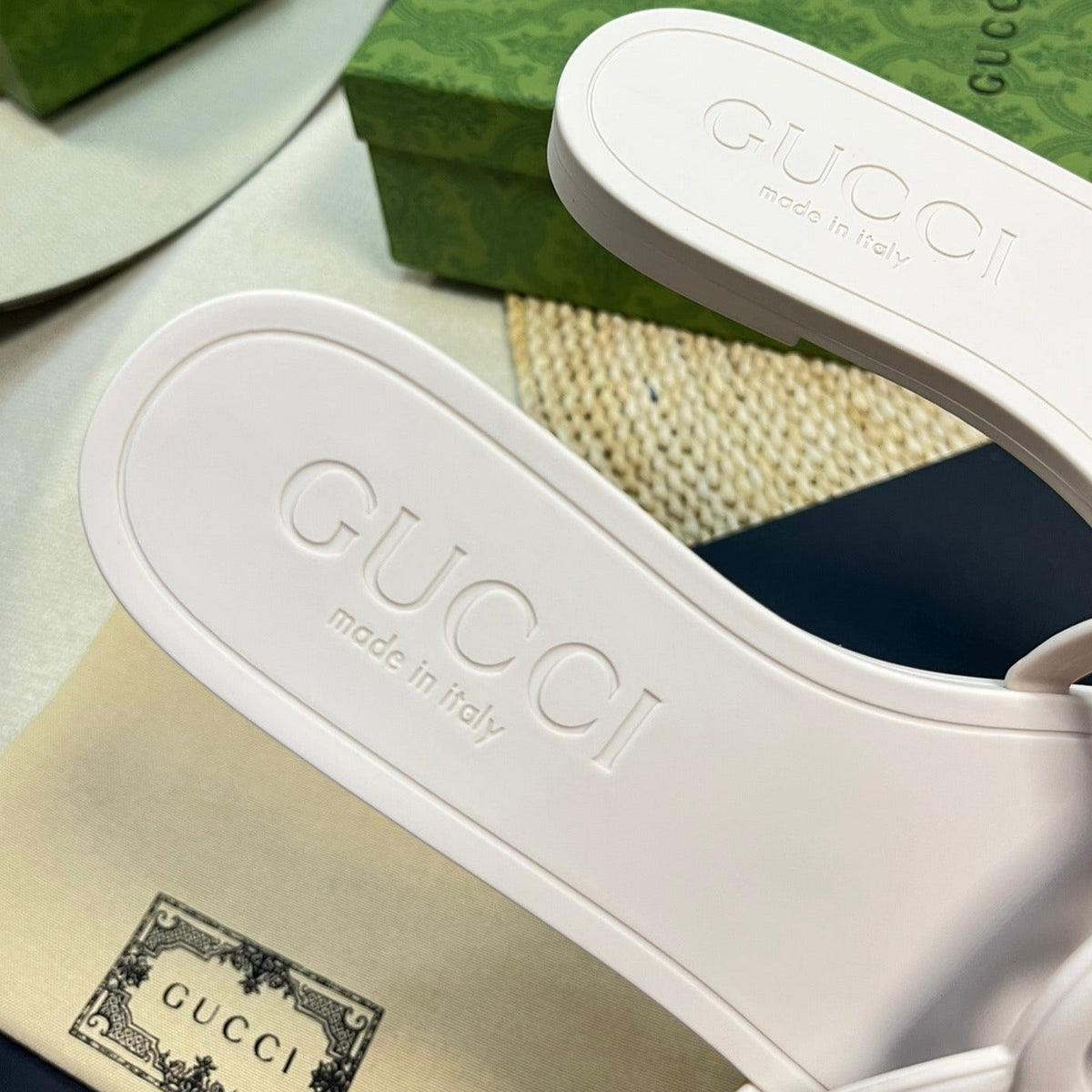 GG Rubber Slide White