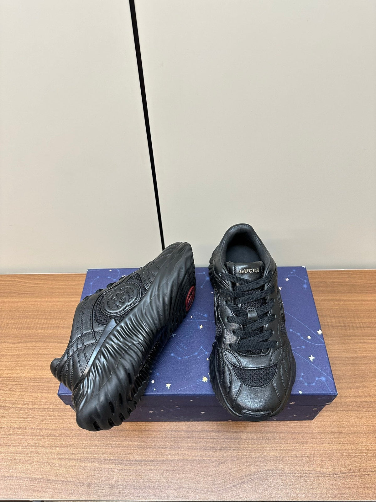 GG Ripple Leather Sneakers Black