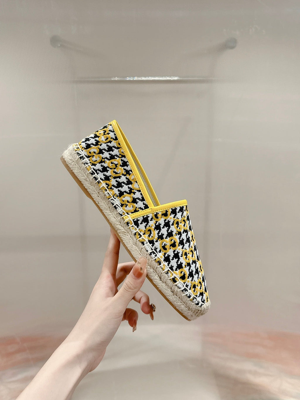 GG ESPADRILLE LOAFER LEMON AND BLACK CANVAS