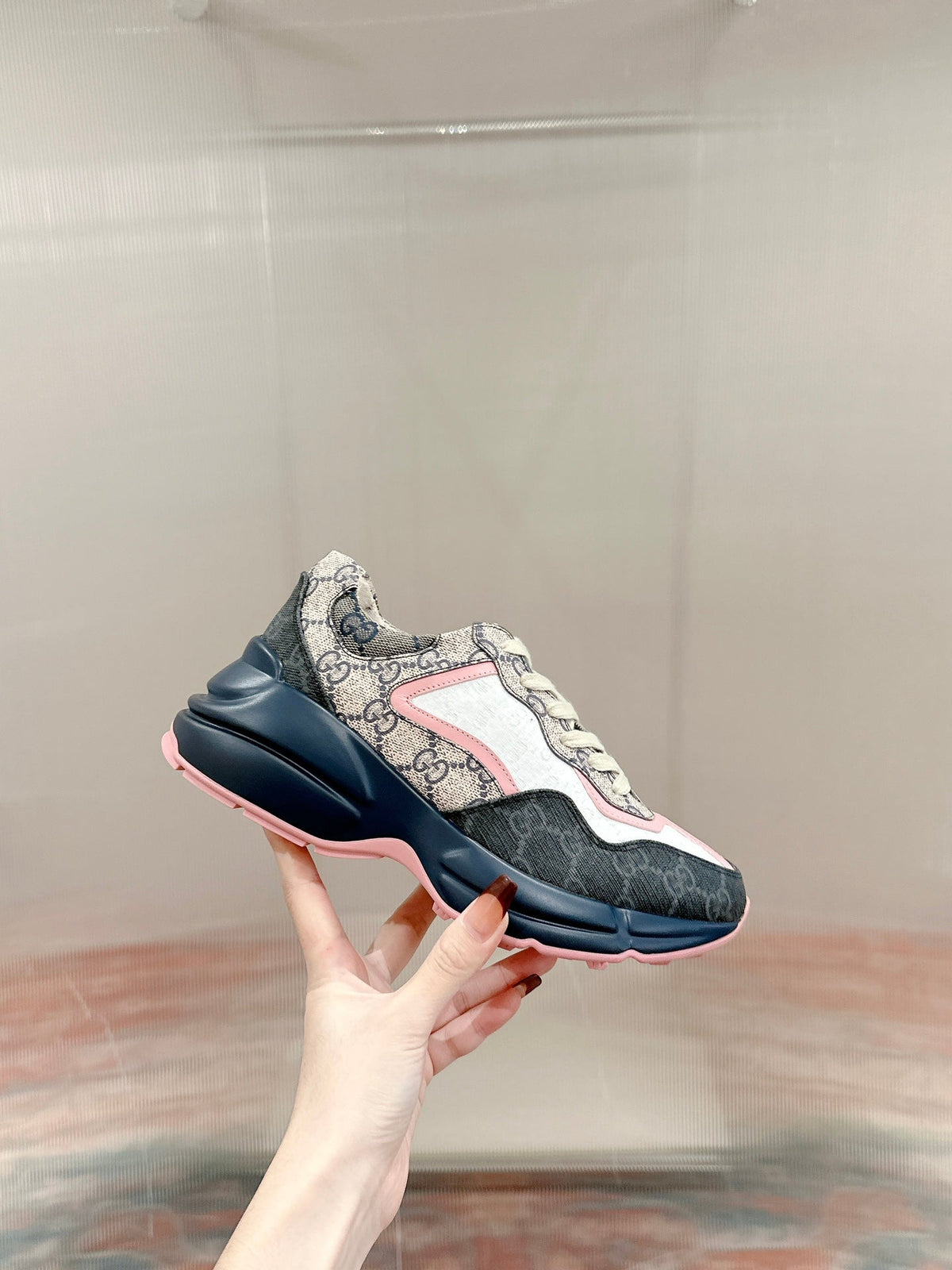 GG RHYTON TRAINER CHARCOAL AND WHITE CALFSKIN