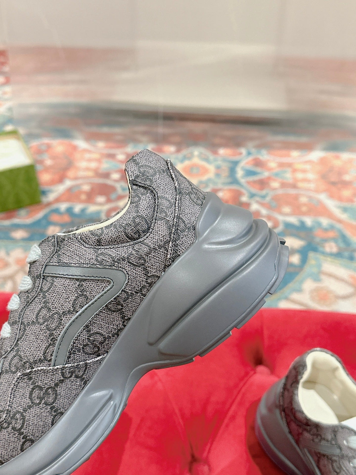 GG RHYTON TRAINER GRAY CALFSKIN