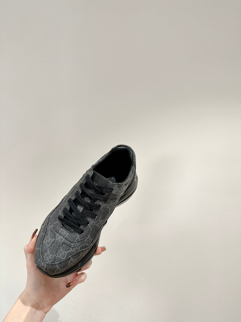 GG RHYTON TRAINER CHARCOAL CALFSKIN