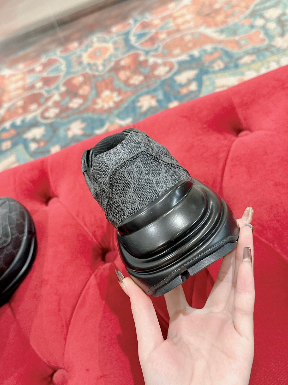 GG RHYTON TRAINER CHARCOAL CALFSKIN