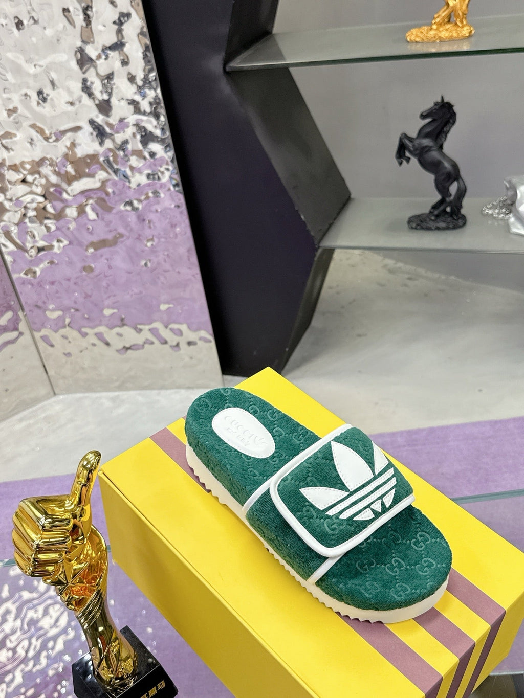 GG x Adidas Slipper Green White Canvas 672155