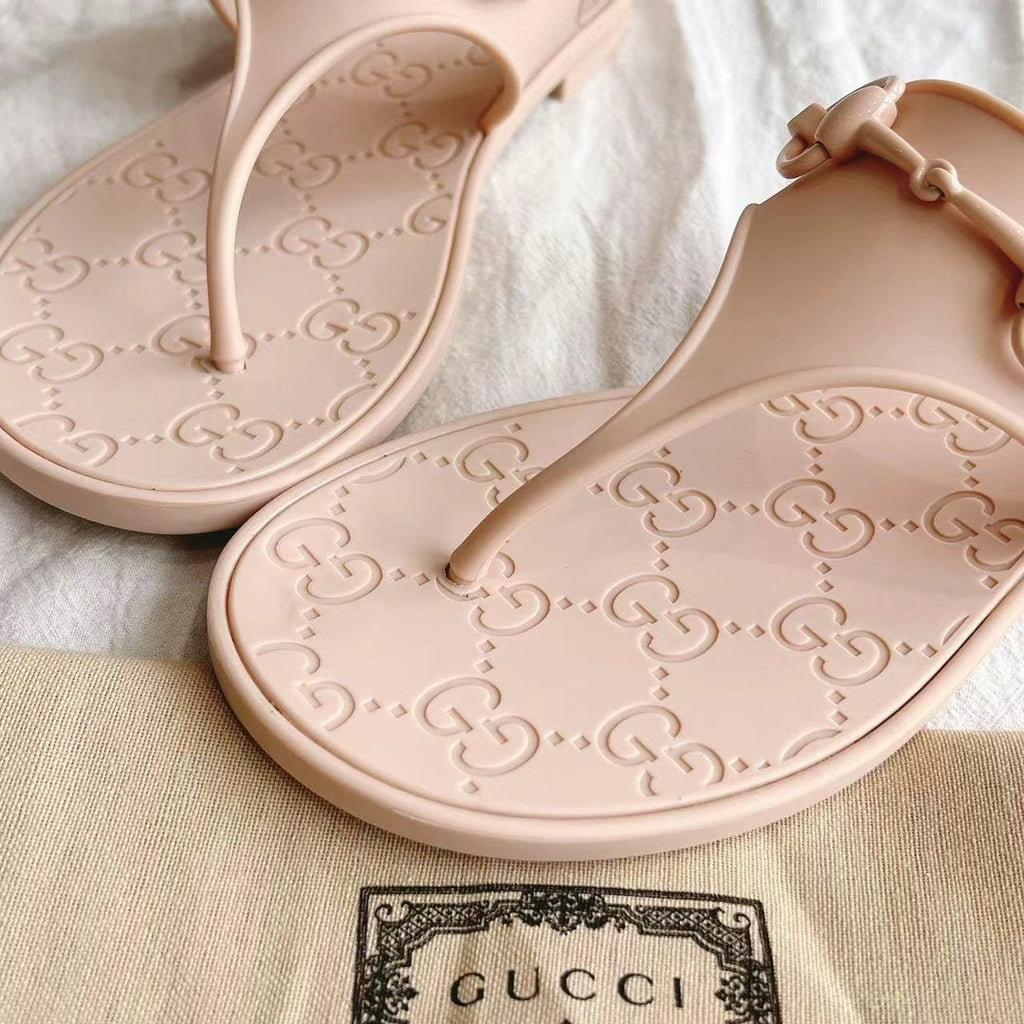 GG 26s Horsebit Thong Sandals Beige Rubber 826211