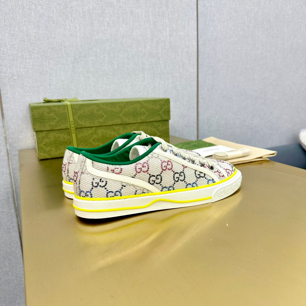 GG TENNIS 1977 TRAINER LIGHT GRAY CANVAS WITH YELLOW TRIM
