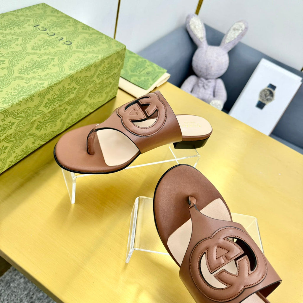 BLONDIE THONG SANDAL IN BRONZE BROWN LAMBSKIN