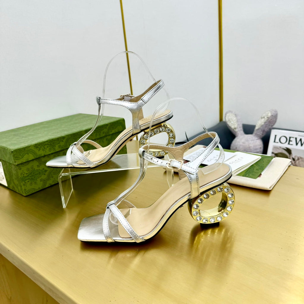 MEDIUM-HEEL SANDAL IN SILVER CALFSKIN WITH RHINSTONES