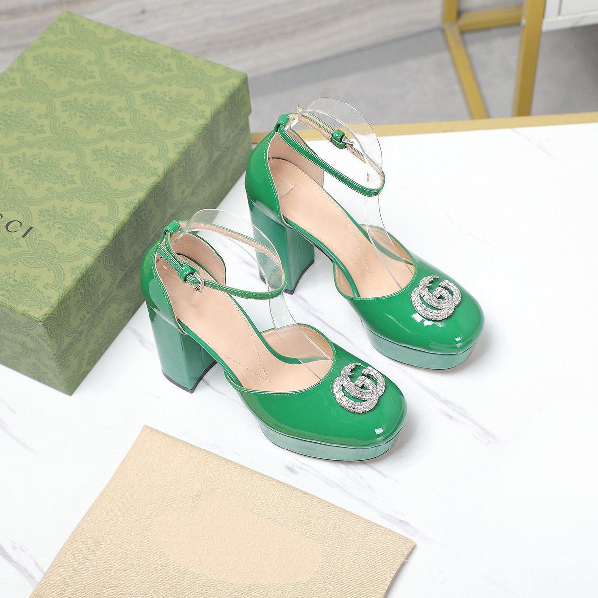 platform pump with double g green patent leather