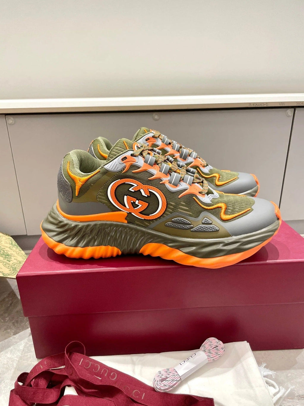 GG 26 Casual Sneakers Olive Green Orange Mesh Fabric 632855